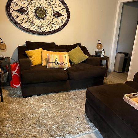Loners Loft Private Rooms 亨茨维尔 外观 照片